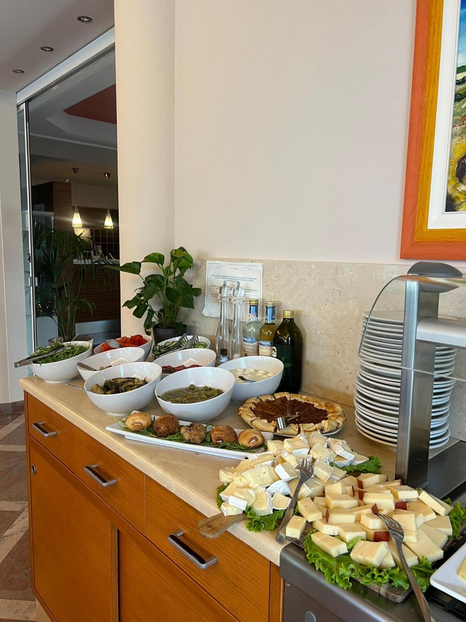 Hotel Villa Olivo Resort 3S Bardolino Bagian luar foto