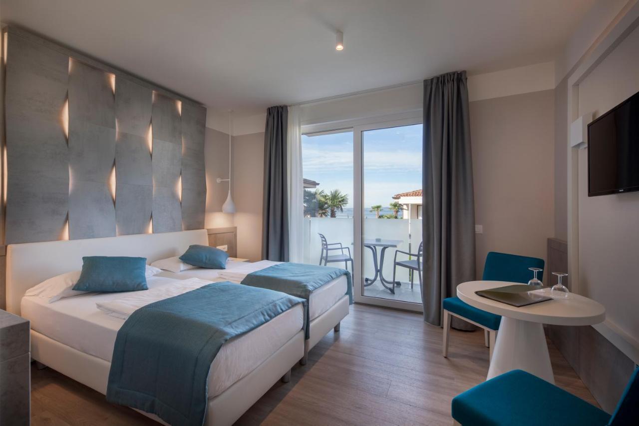 Hotel Villa Olivo Resort 3S Bardolino Bagian luar foto