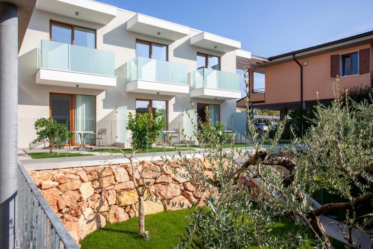 Hotel Villa Olivo Resort 3S Bardolino Bagian luar foto